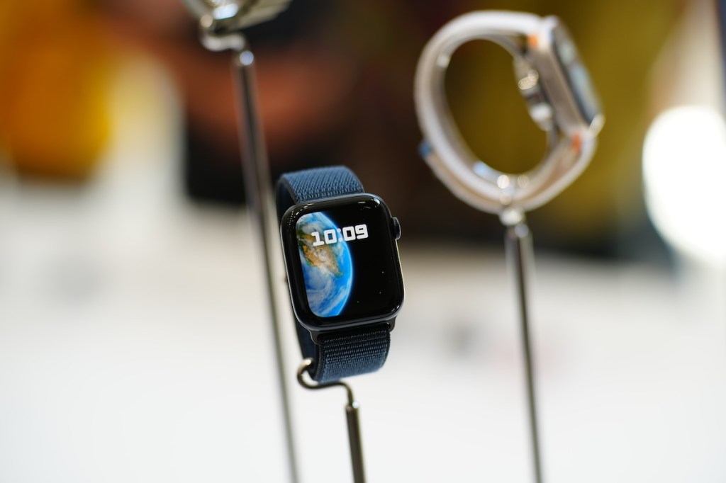 Penyelesaian Apple untuk larangan jualan Apple Watch Series 9 dan Ultra 2 mungkin melibatkan menonaktifkan ciri yang tidak berguna
