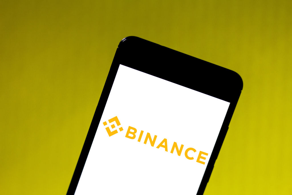 Binance akan menghentikan perkhidmatan naira semasa siasatan regulasi yang sedang berlangsung di Nigeria